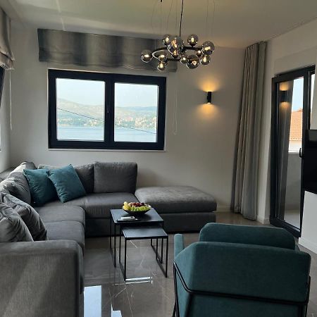 Beachfront House Olbia With Private Parking Trogir Exterior photo