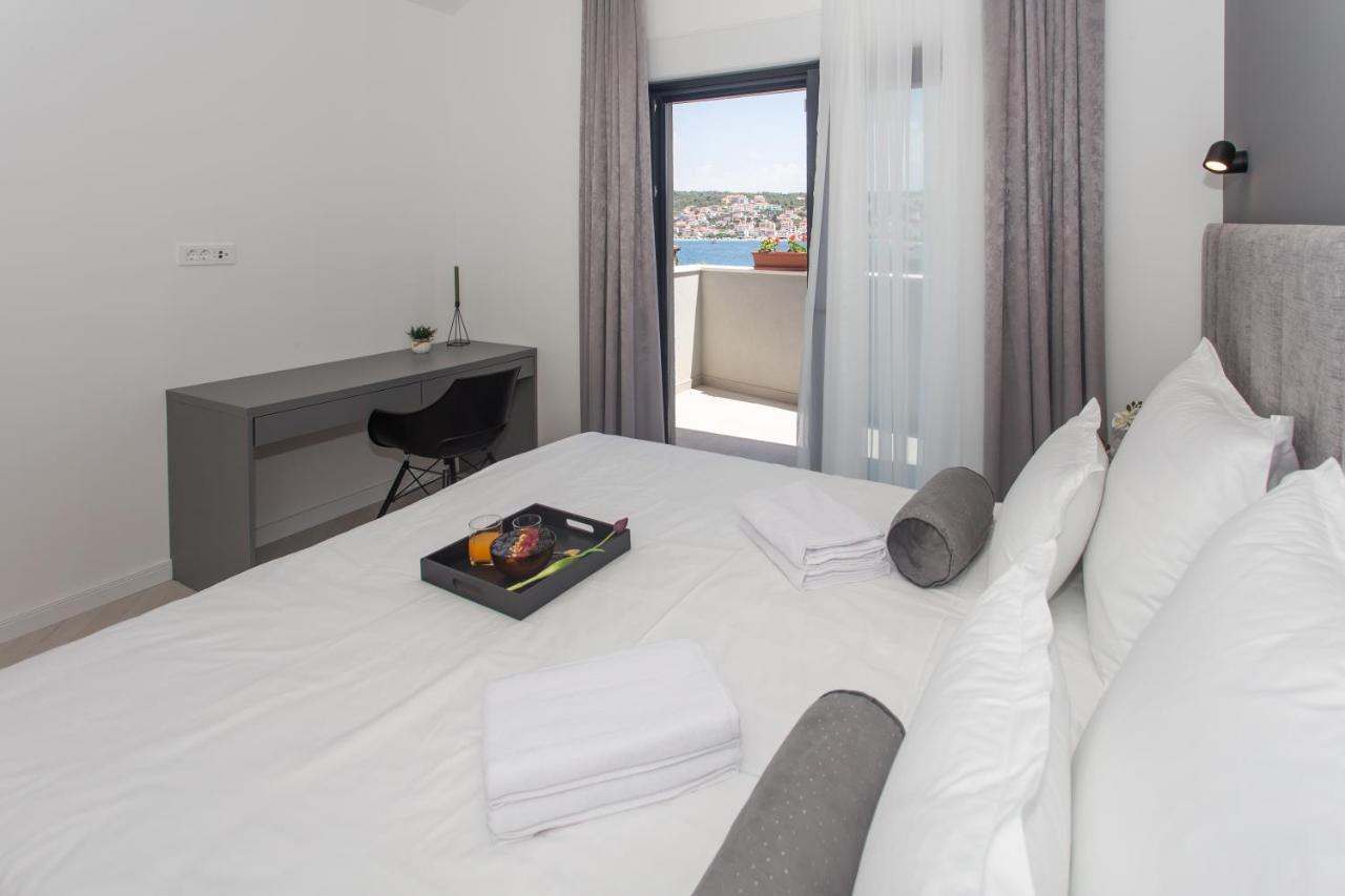 Beachfront House Olbia With Private Parking Trogir Exterior photo