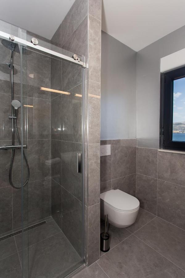Beachfront House Olbia With Private Parking Trogir Exterior photo