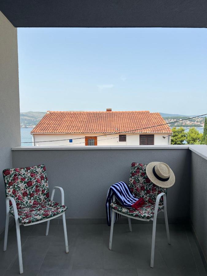 Beachfront House Olbia With Private Parking Trogir Exterior photo