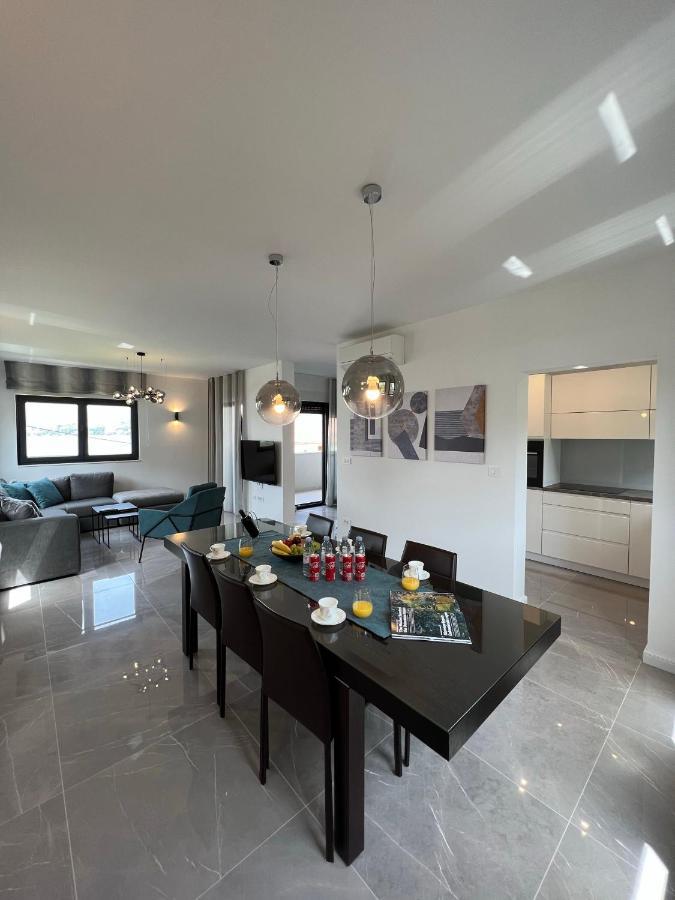 Beachfront House Olbia With Private Parking Trogir Exterior photo